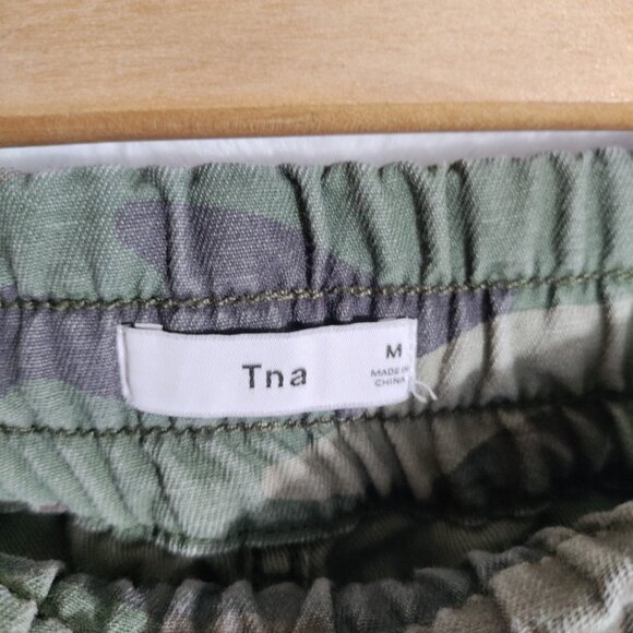 Aritzia Tna Camo Joggers Womens Size Medium Drawstring Pants - Picture 3 of 8
